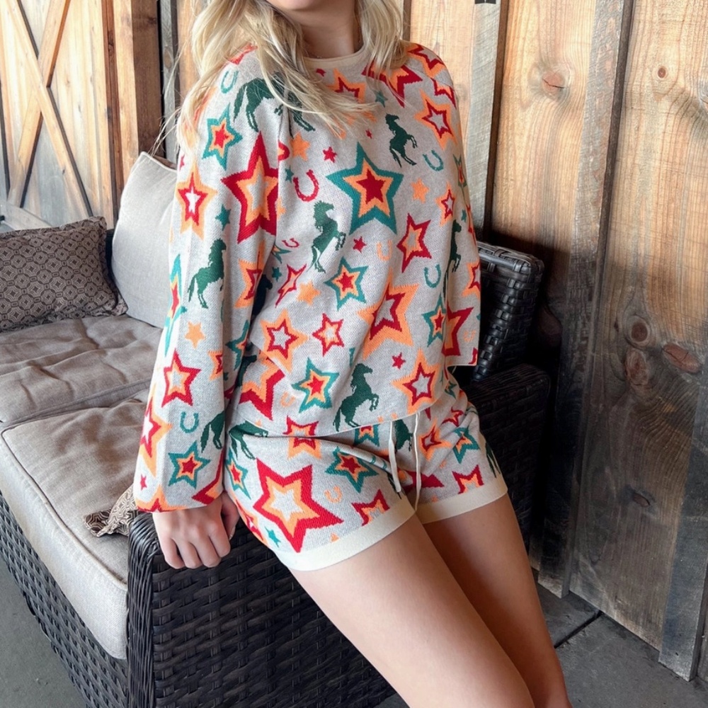 NWT by Rowdy Crowd Way Out West Lounge Set! horse and star print Size’s S,M & L - Picture 3 of 5